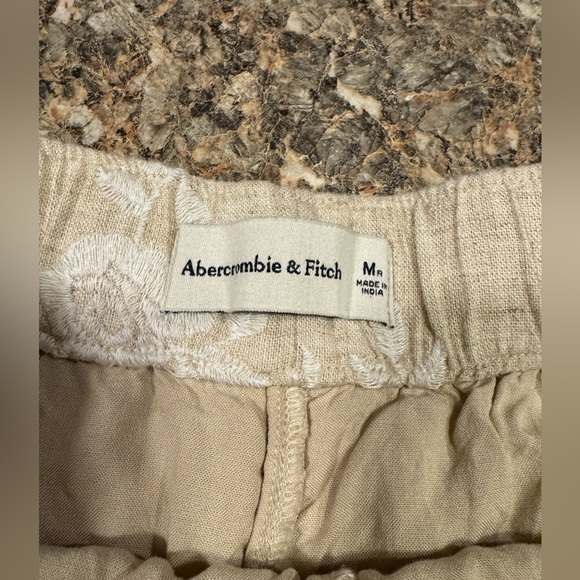 Abercrombie & Fitch Linen-Blend Embroidered Pull-On Shorts size M - Picture 4 of 7